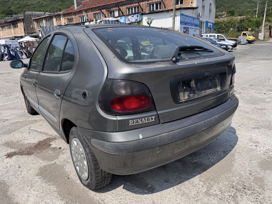Renault Megane 1.6i 90hp 1997г На Части