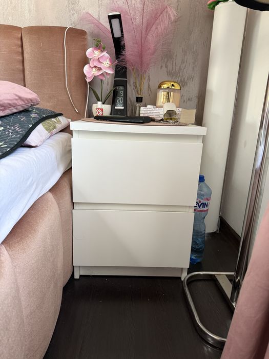 Noptiere Ikea albe