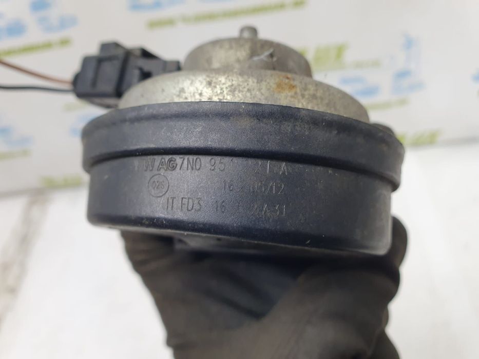 Claxon 7n0951221a Volkswagen VW Passat B7  [din 2010 pana  2015]