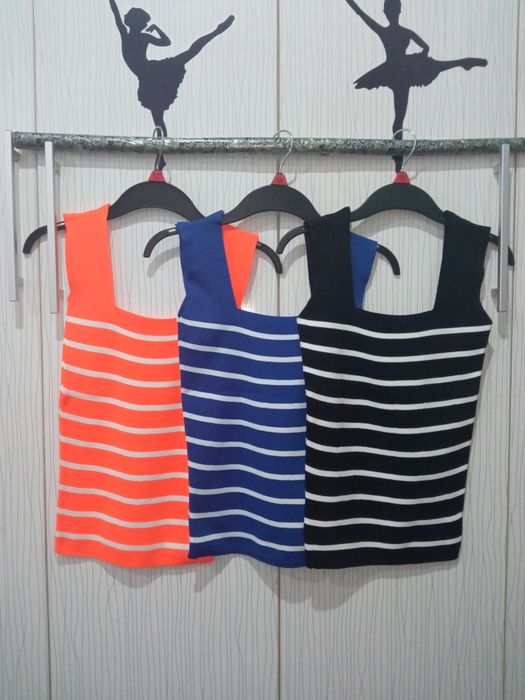 Кофты и топы в наличии