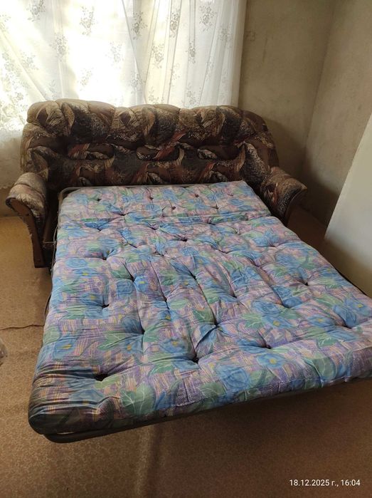 Продавам холна гарнитура