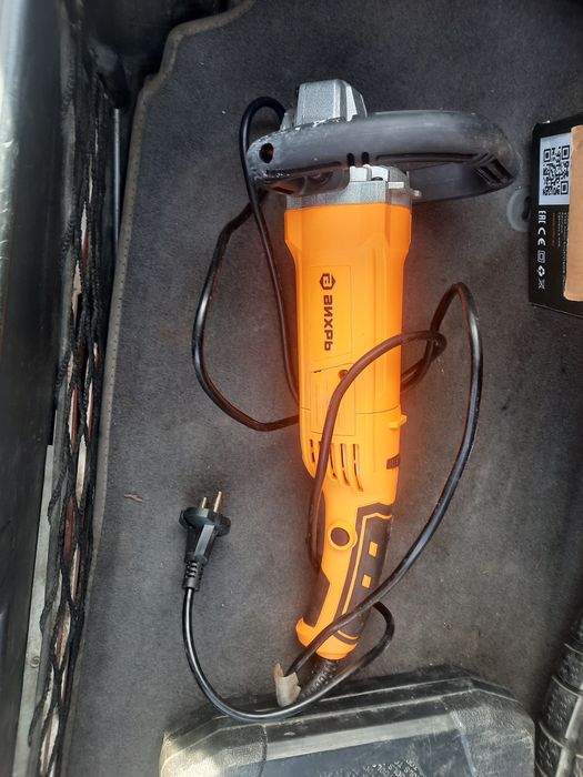 Продам полировочную машинку