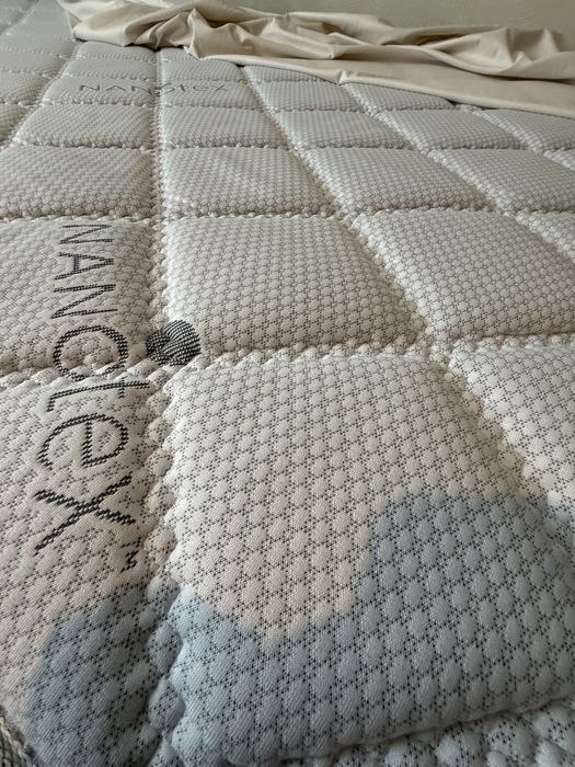 Кровать с матрасом 140*200