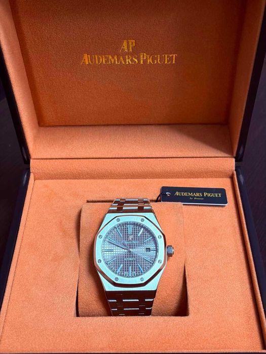 Луксозен часовник Audemars Piguet AP
