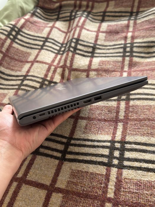ASUS VivoBook X515JA