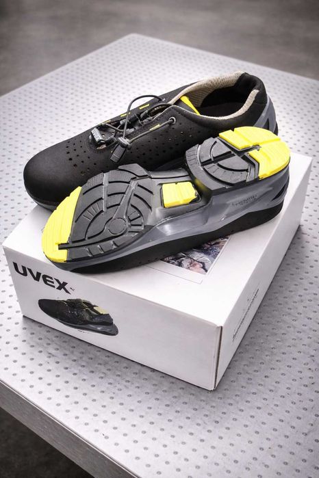 Pantofi de protecție UVEX 1 S1 – mărimea 43 – NOI