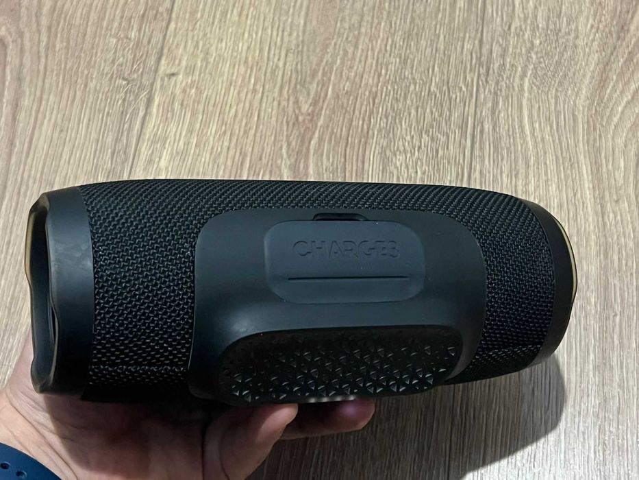 JBL Charge 3 bluetooth originala 100%,baterie ok,sunet puternic