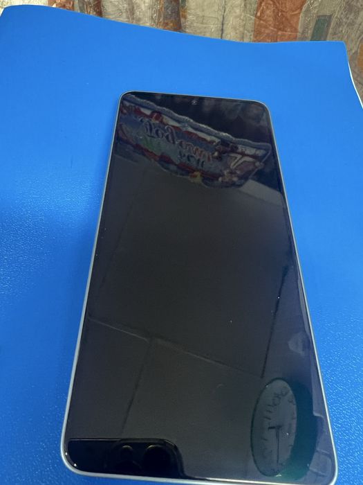 Телефон Xiaomi Redmi 13