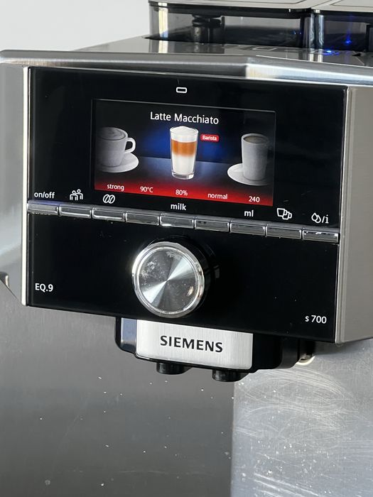 Expresor automat Siemens EQ9 s700