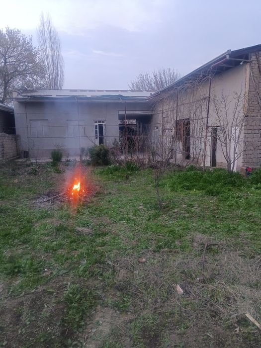 Уй срочна сотилади