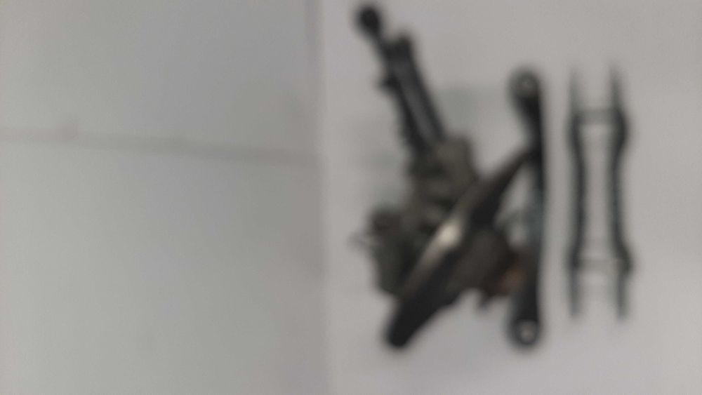 Fuzeta spate, completa cu brate BMW Seria 8 G15 G16