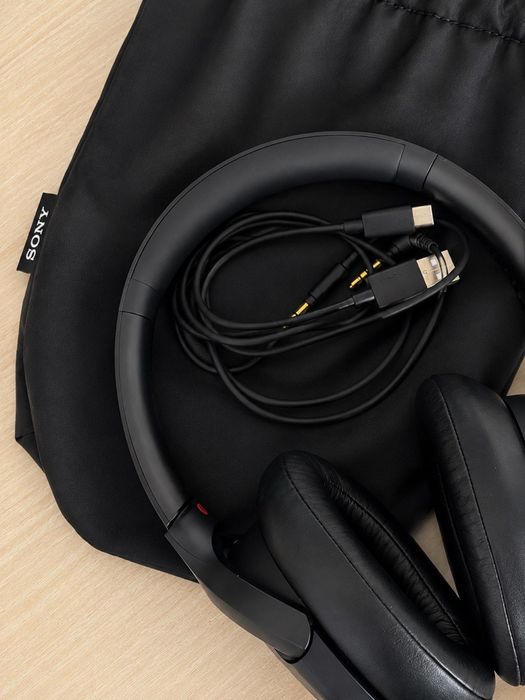 Vând/schimb Casti Sony WH-H910N