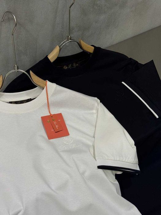 Модерни мъжки тениски ARMANI EXCHANGE – стил, комфорт и перфектна визия за лятото!