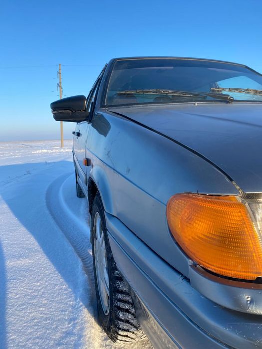 Продам автомобиль ваз лада 2115.