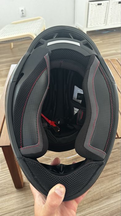 Чисто нова! Карбонова каска  MTR Pro Carbon