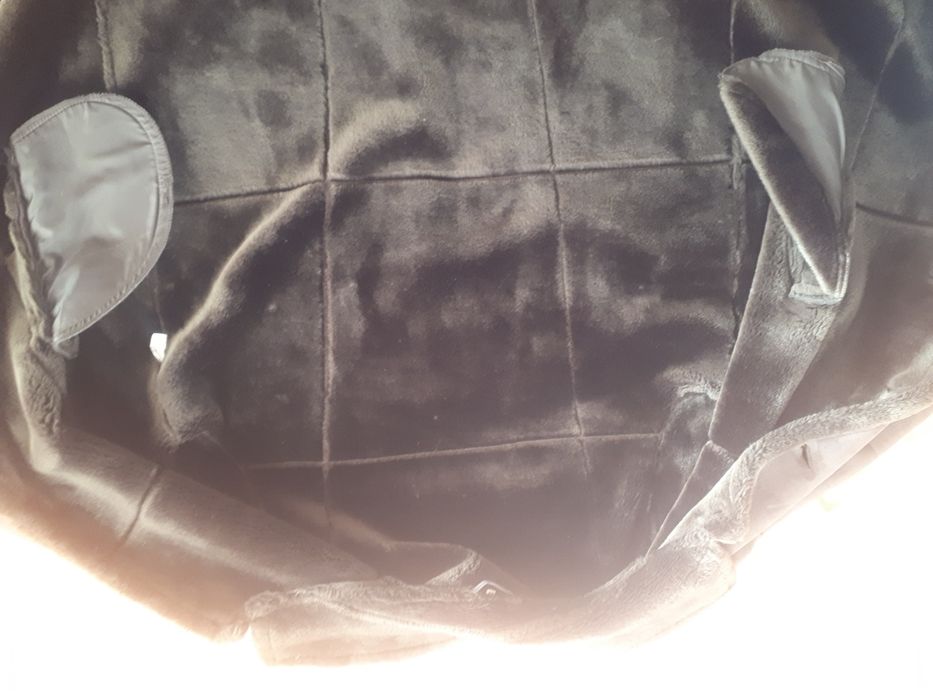 Дубленка коричневая.