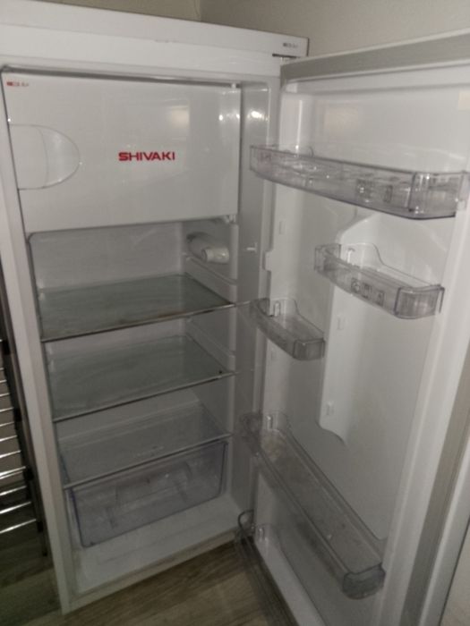 Холодильник почти новый