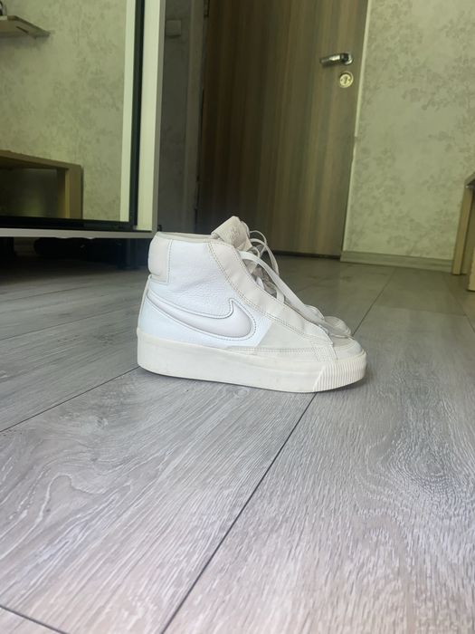 Nike blazer victory
