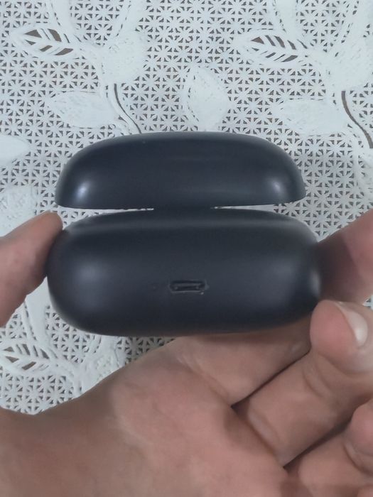 Беспроводные наушники Bowers & Wilkins Pi8 (отличное состояние)