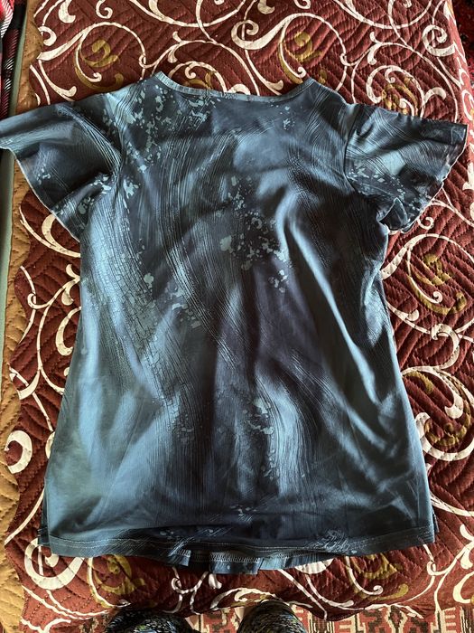 Лятна блузка с къс ръкав