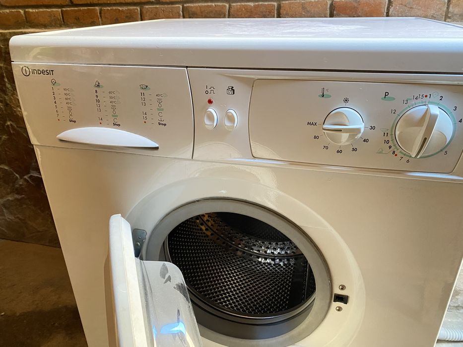 Продам стиральную машинку автомат