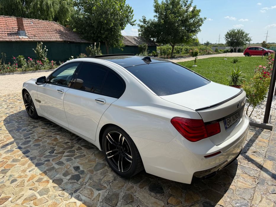 BMW SERIA 7 F01 -740D -M pachet