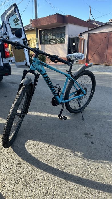 Vand bicicleta marime medie