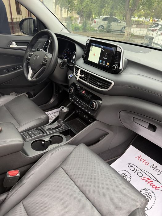 Hyundai tucson 2,0