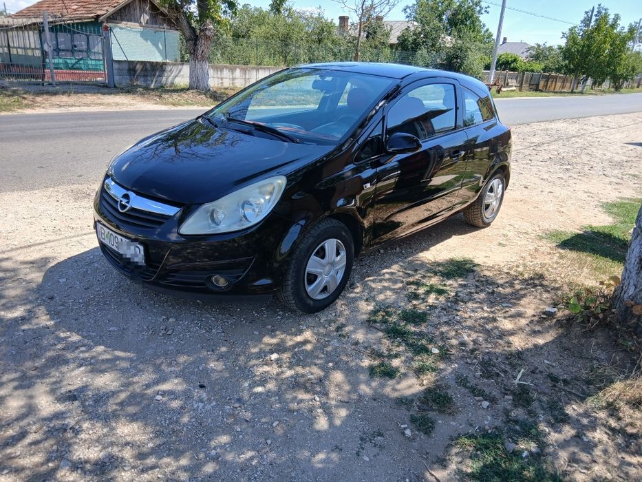 Opel corsa D 1.4 benzina