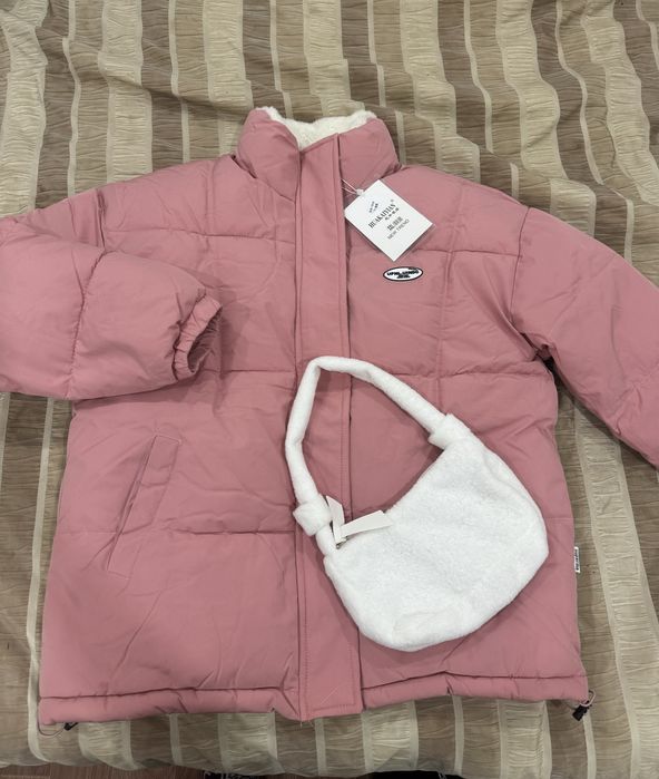 Продам зимнюю куртку