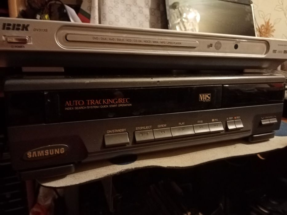 Видеомагнитофон LG и Samsung