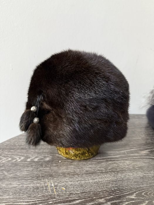 Норковые женские шапки