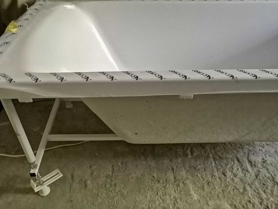 продается Ванна Акриловая