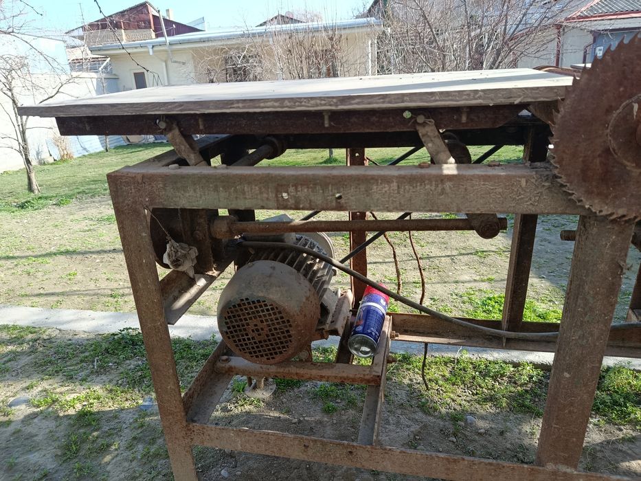 Станок пилорама из текстолита