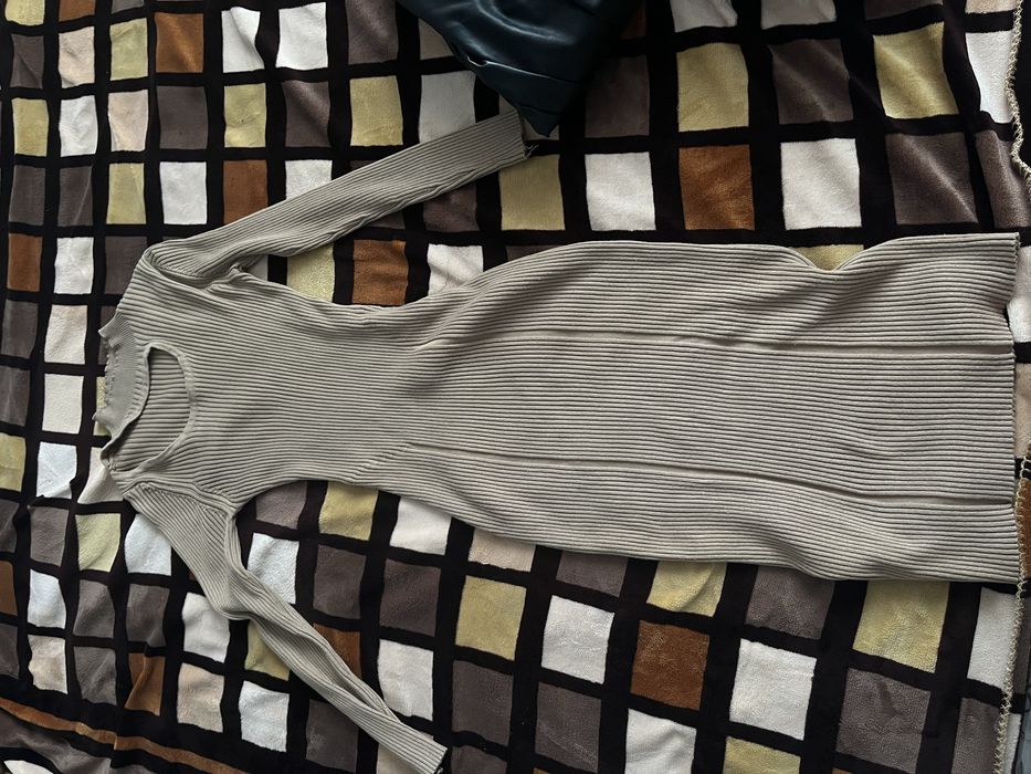 Продам платьи по 1000тг