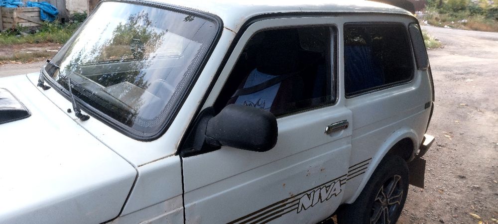 Продам автомобиль ниву .2001 года