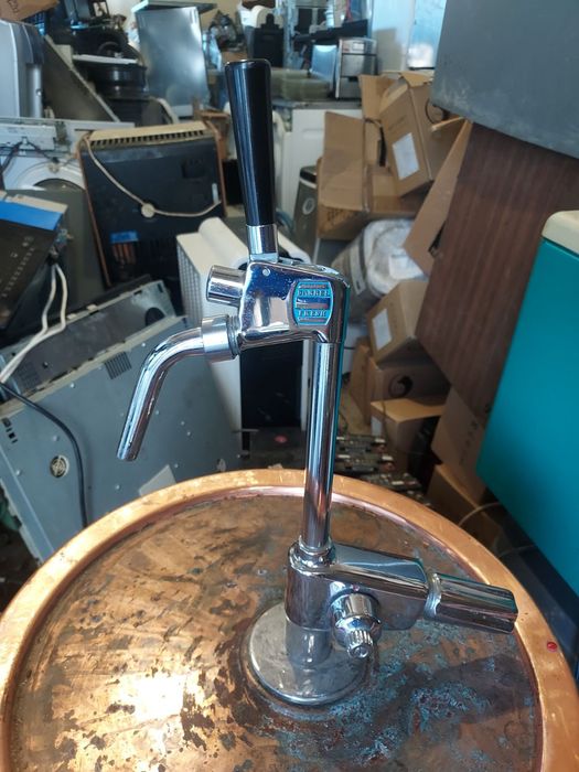 Уред за газиране и охлаждане на напитки