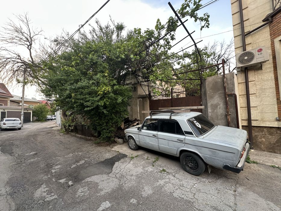 Срочно 2.8 соток Мирзо Улугбекский район он Никитина Элитная махаля