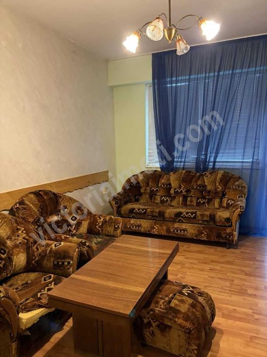 Просторен двустаен апартамент в кв. Чолаковци