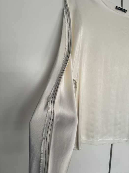 Bluza Zara crem din vascoza matimea m noua