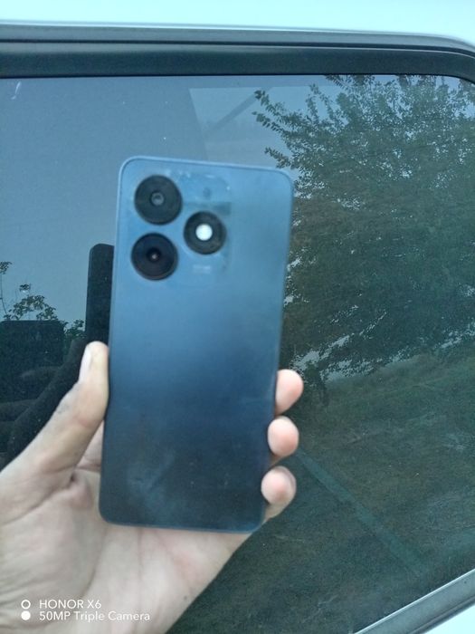 TECNO SPARK    20C      holat idiyal