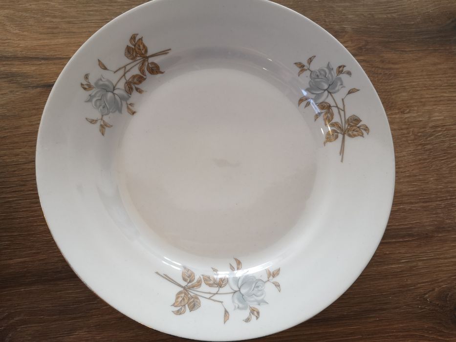 Чинии стар български порцелан