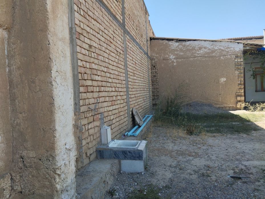 6 sotix hovli 4 sotix zaxvati bor Rohat postidan kirganda Majnuntol