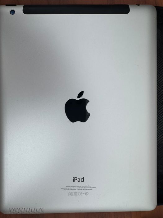 Apple iPad 4 64GB Wi-Fi + Cellular (SIM) + коробка + чехол