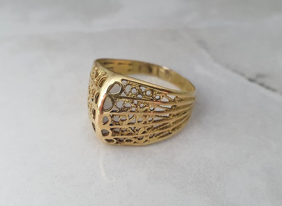 Inel din aur de 14K – mărimea 56, gramaj 2,35 g