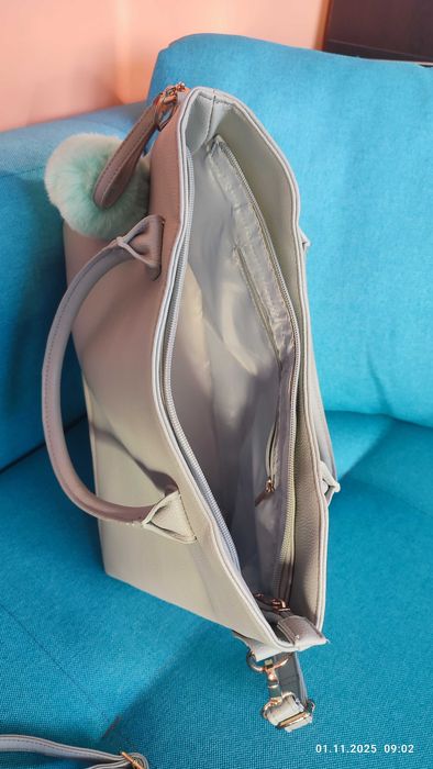 Продавам дамска кожена чанта.