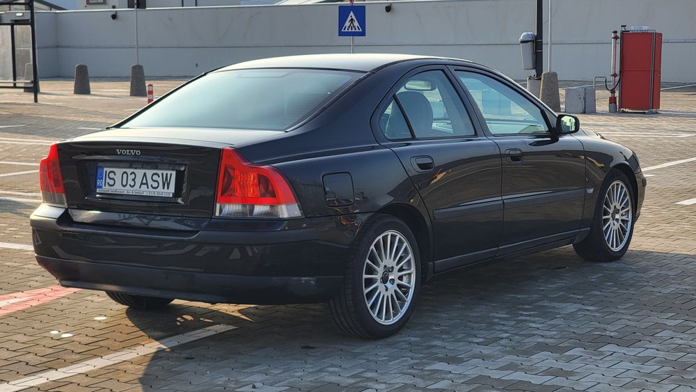 Volvo S60 2003 2.3 benzina automat   xenon, servotronic, trapa, geamuri duble, piele webasto
