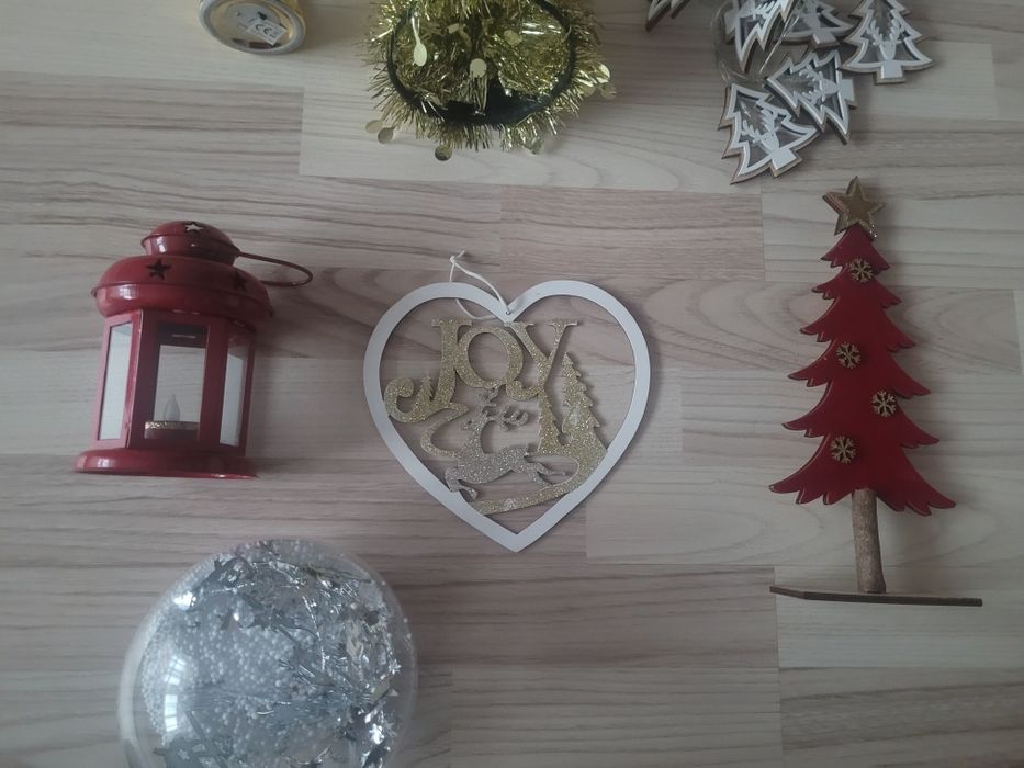 Decorațiuni Crăciun în stare perfecta!