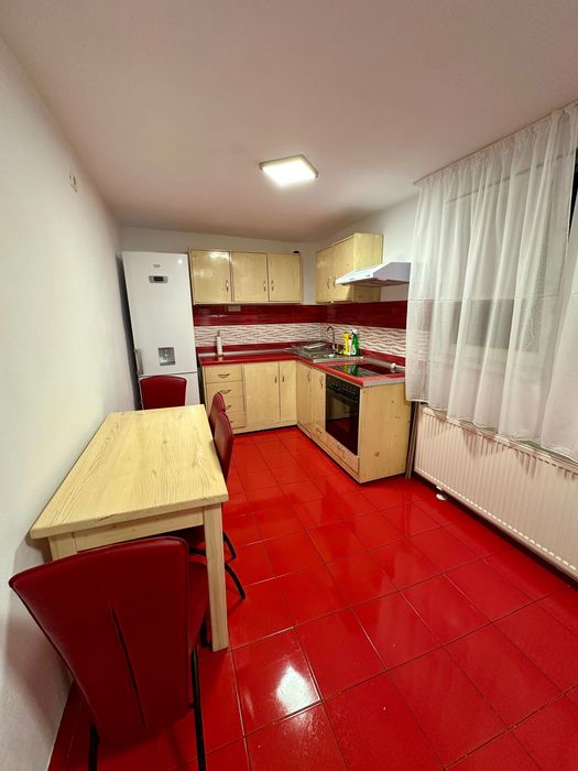 Garsoniera 48mp de închiriat zona Dârste Noua