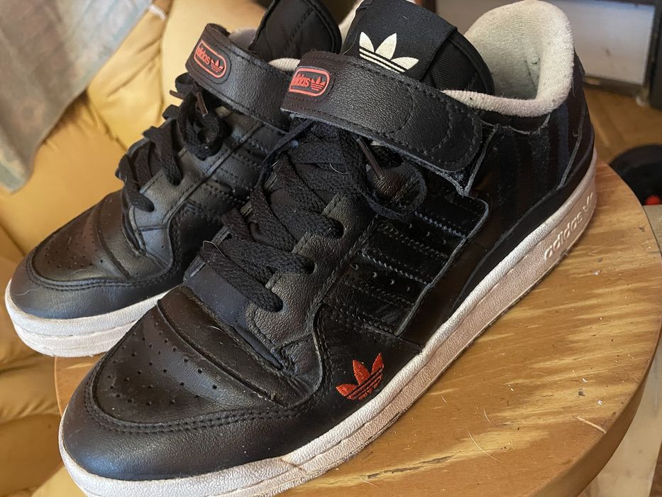 Adidas 43ти номер